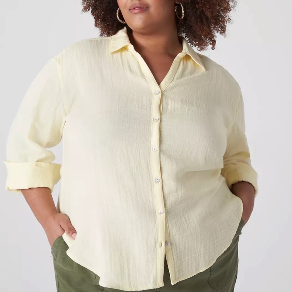 Lane Bryant Light Yellow Sz 22/24 100% Cotton Gauze Button Down Blouse